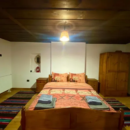 близнаците Lejlighed Leshten